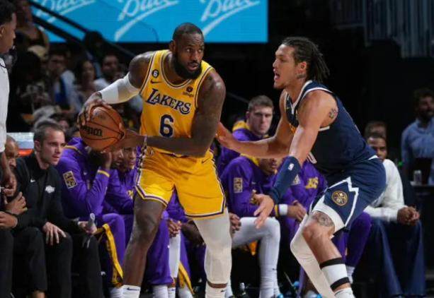 开云APP-湖人首胜遥遥无期 詹姆斯：我们必须要命中投篮