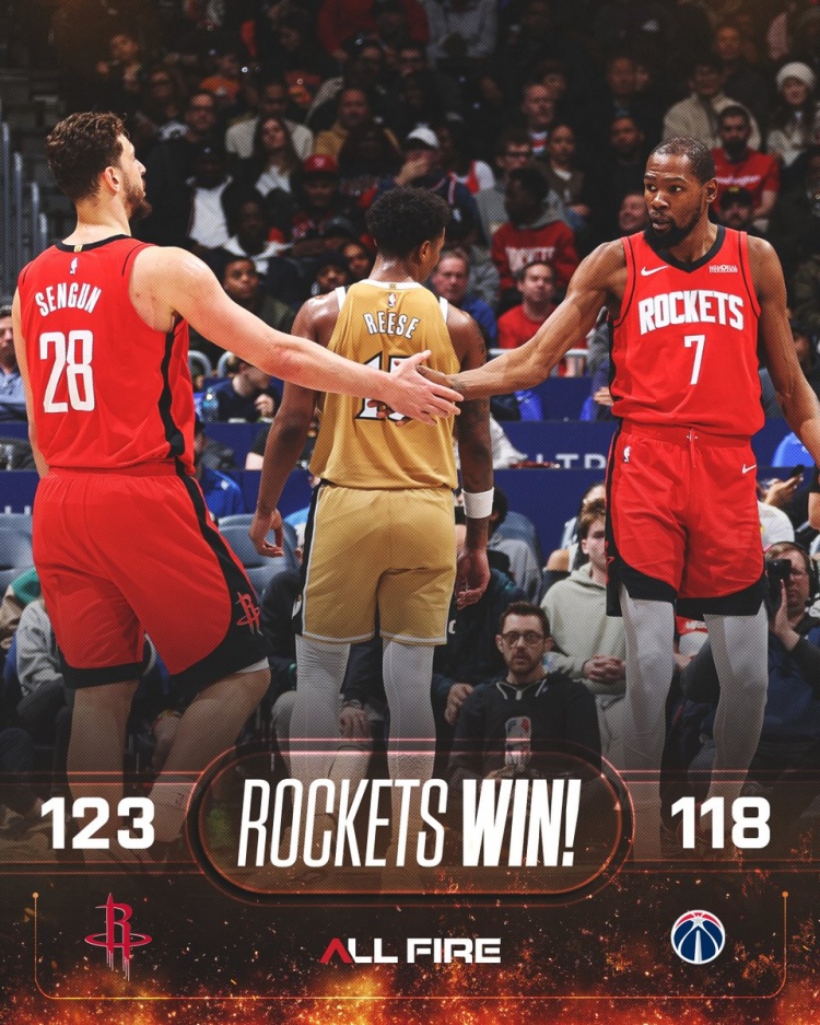 开云-合砍62分！火箭官方赢球海报：杜兰特与申京携手登上封面